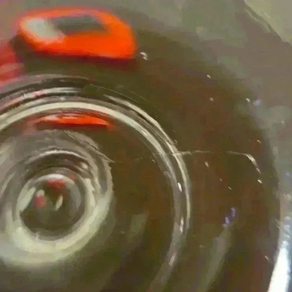 Vintage PYREX - Clear glass  with flowers etched on lid 023-623-B Base - Picture 6 of 7